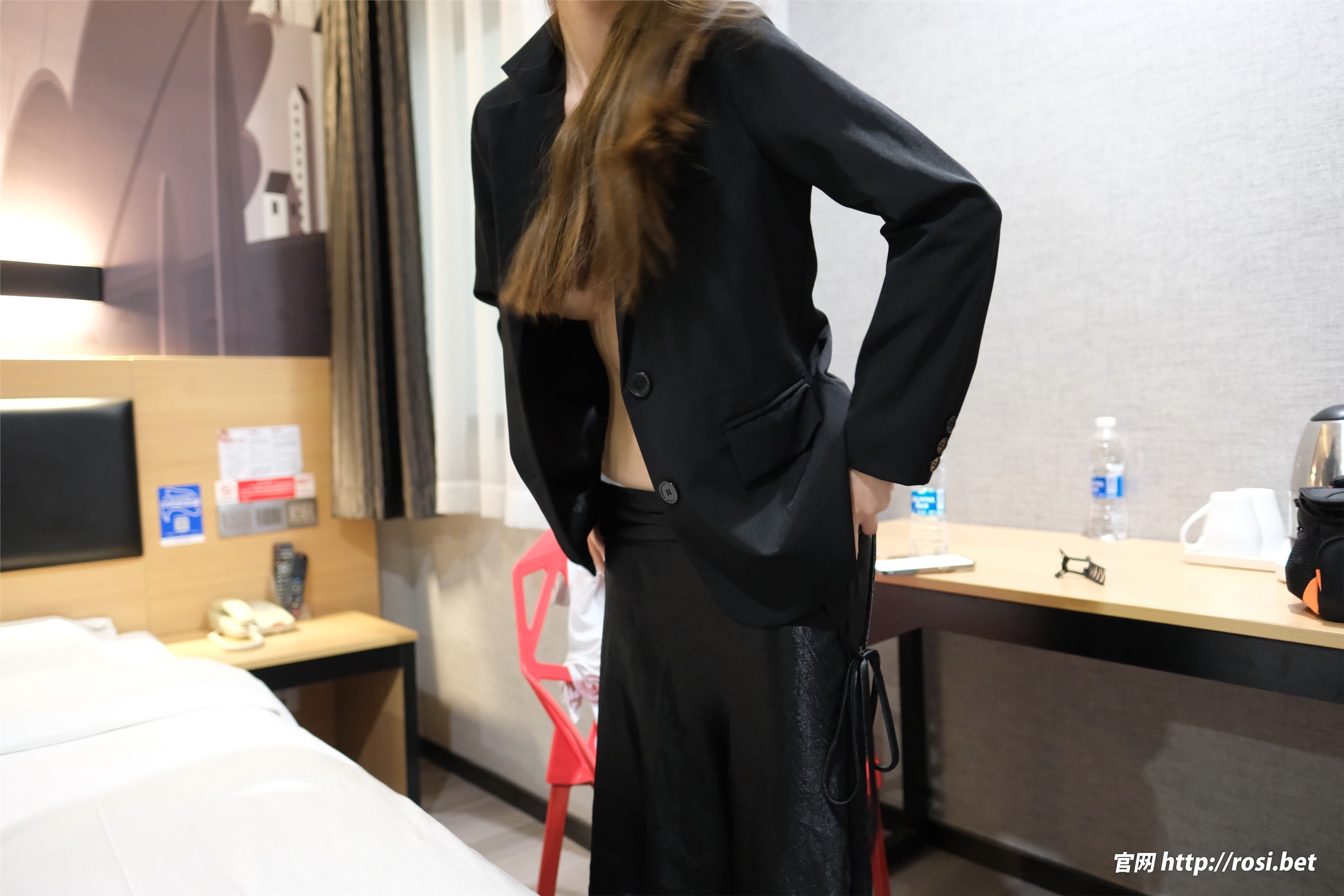 ROSI写真 2024.08.23 NO.4645